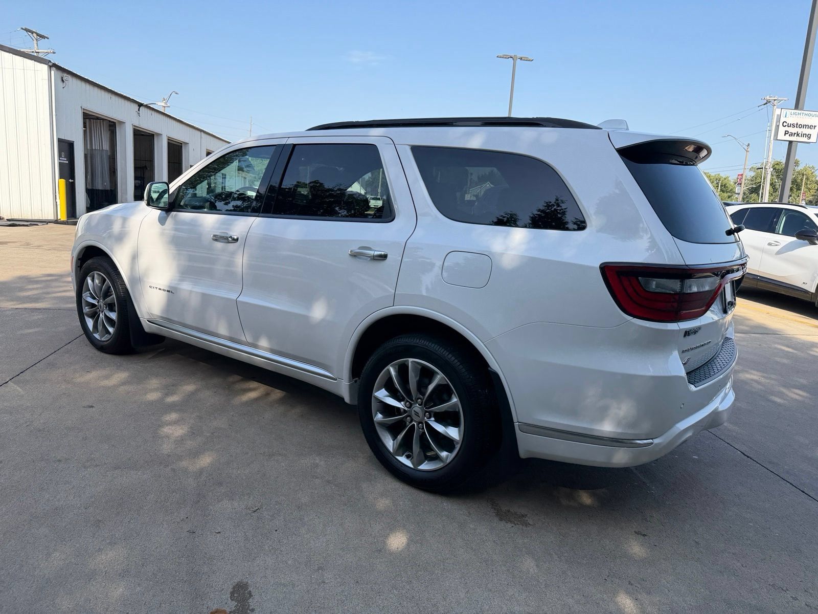 Used 2021 Dodge Durango Citadel w/ Premium Entertainment Group AWD/4WD image 30