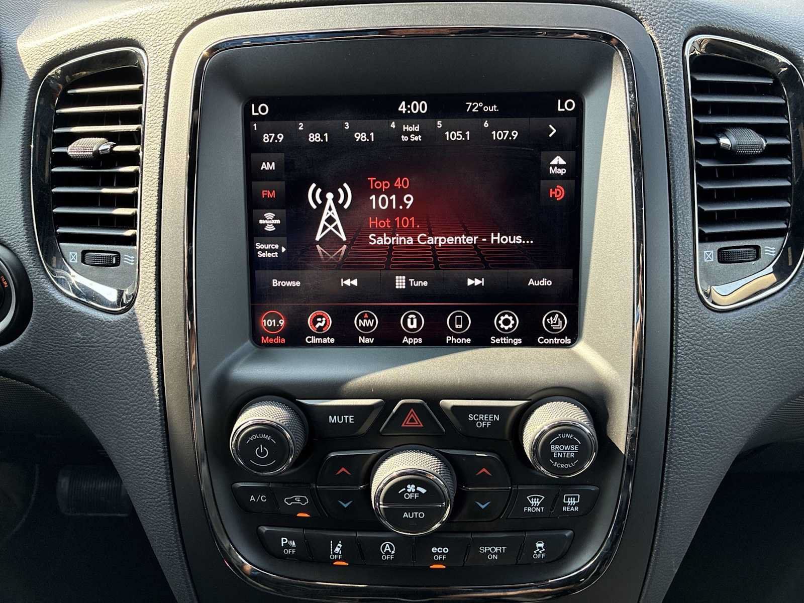 Used 2020 Dodge Durango GT w/ Blacktop Package AWD/4WD image 12