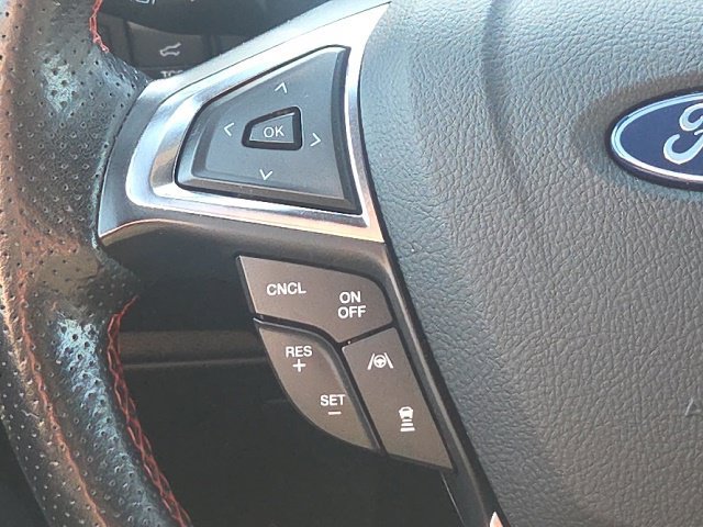 Used 2021 Ford Edge ST-Line FWD image 38