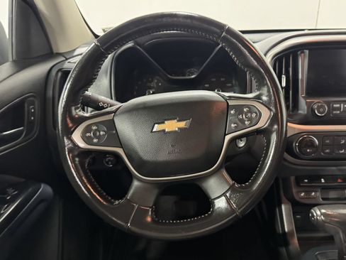 Used 2018 Chevrolet Colorado Z71 AWD/4WD image 6