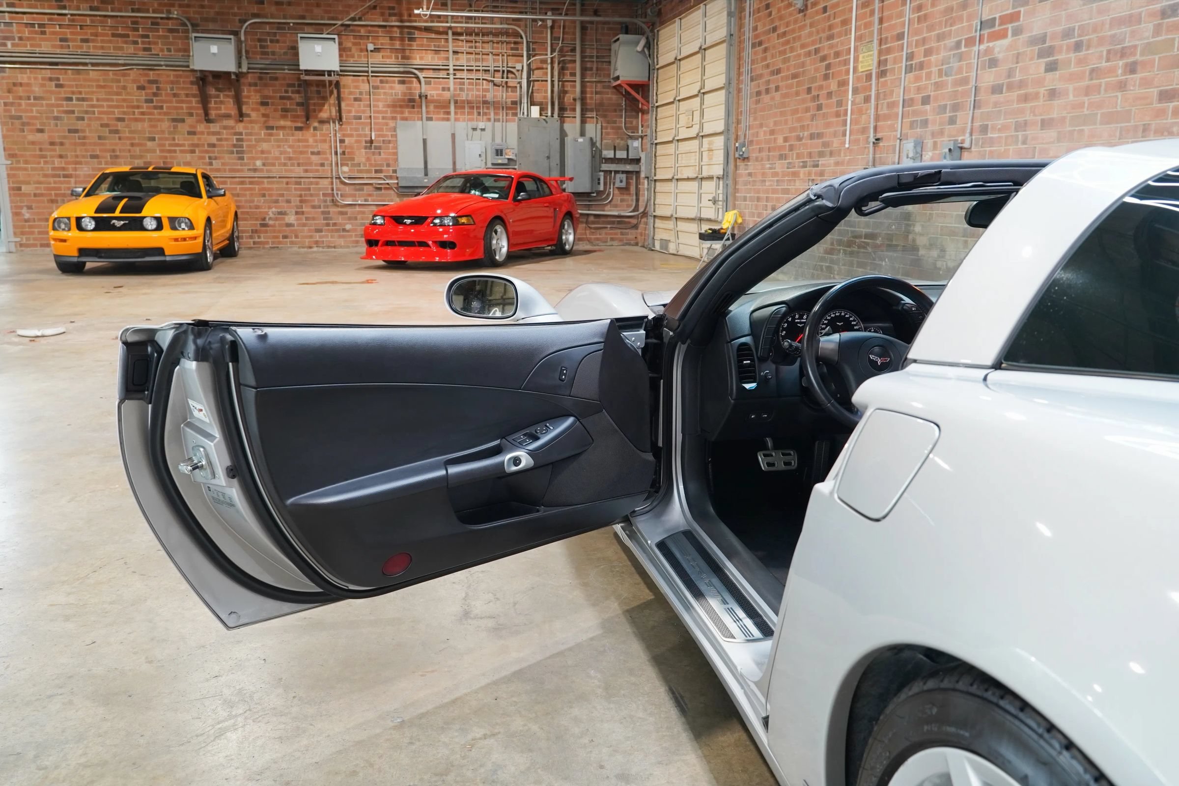 Used 2008 Chevrolet Corvette Coupe RWD image 35
