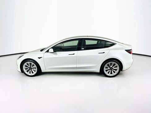 Used 2023 Tesla Model 3 Standard Range RWD image 4