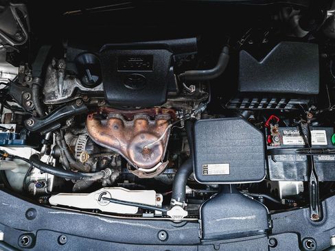 Used 2014 Toyota Camry XLE image 13