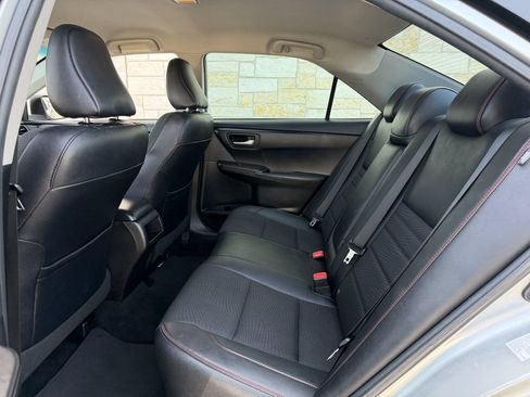 Used 2017 Toyota Camry SE FWD image 26
