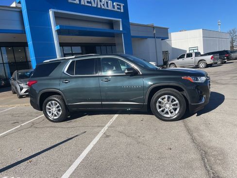 Used 2018 Chevrolet Traverse LT w/ LPO, Floor Liner Package image 2