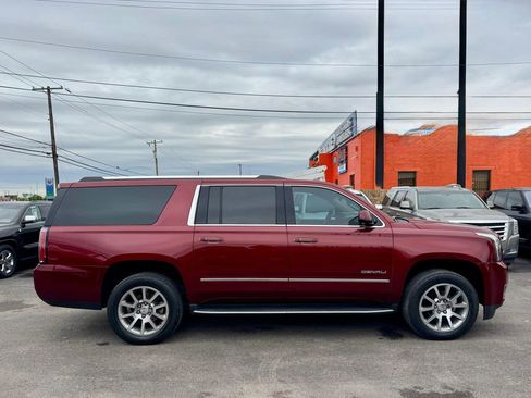 Used 2020 GMC Yukon XL Denali w/ Open Road Package AWD/4WD image 8