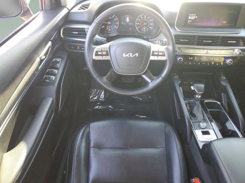 Used 2022 Kia Telluride S image 10