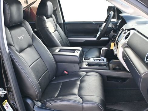 Used 2017 Toyota Tundra SR5 w/ TRD Off Road Package image 15