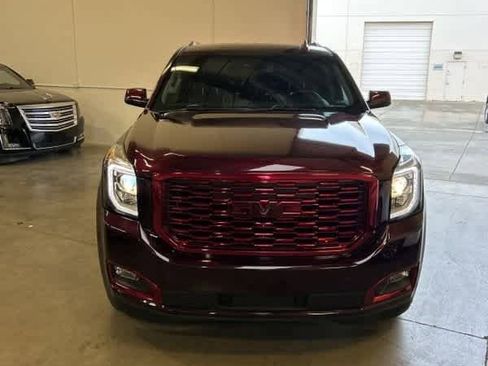 Used 2017 GMC Yukon Denali w/ Open Road Package image 2