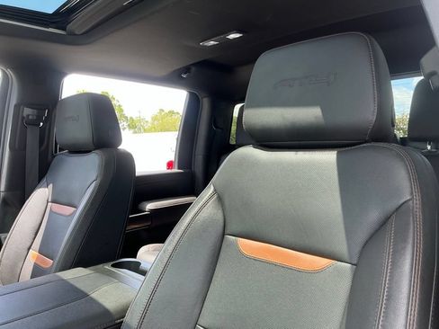 Used 2023 GMC Sierra 3500 AT4 w/ AT4 Premium Plus Package AWD/4WD image 32
