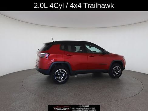 Used 2025 Jeep Compass Trailhawk AWD/4WD image 21