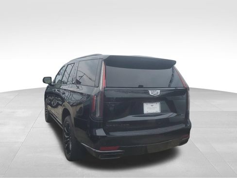 Used 2022 Cadillac Escalade Sport w/ Touring Package AWD/4WD image 6