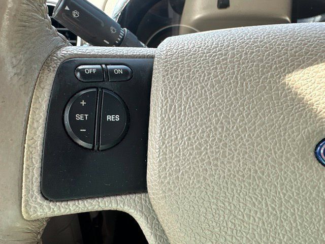 Used 2006 Ford Explorer XLT AWD/4WD image 18