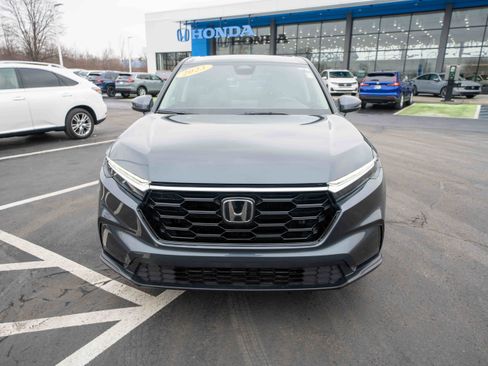 Certified 2023 Honda CR-V EX image 2
