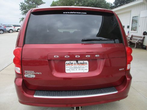 Used 2015 Dodge Grand Caravan SXT w/ Security Group FWD image 5