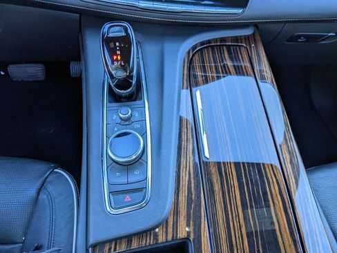 Used 2021 Cadillac Escalade Premium Luxury w/ Performance Package image 23