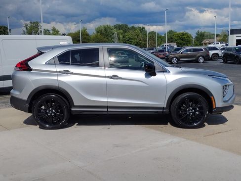 New 2026 Mitsubishi Eclipse Cross LE AWD/4WD image 13