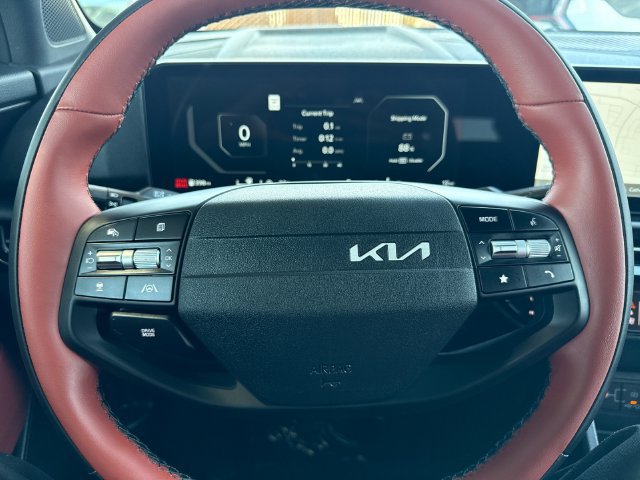 New 2026 Kia Sportage SX FWD image 27
