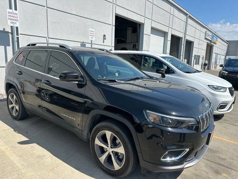 Used 2020 Jeep Cherokee Limited AWD/4WD image 2