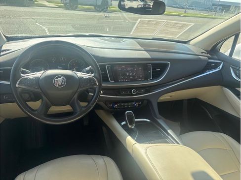 Used 2020 Buick Enclave Essence w/ LPO, Cargo Package FWD image 13