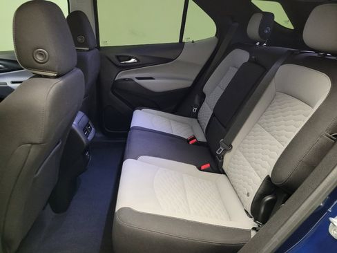 Used 2020 Chevrolet Equinox LT image 18