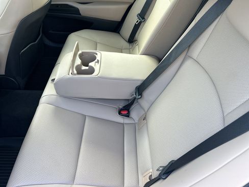Used 2021 Lexus ES 250 w/ Premium Package AWD/4WD image 18