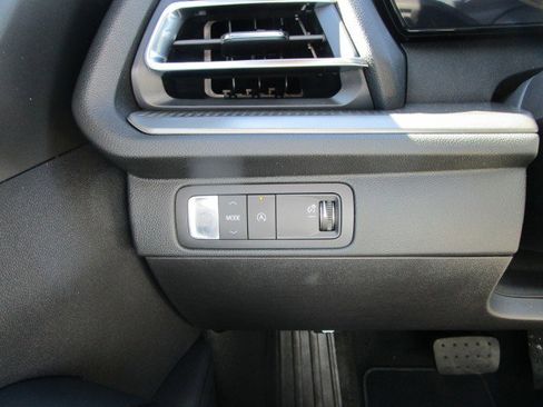 New 2026 Chevrolet Traverse LT w/ Driver Confidence Package FWD image 14