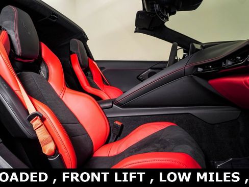 Used 2025 Chevrolet Corvette Stingray Premium Cpe w/ Z51 Performance Package image 15