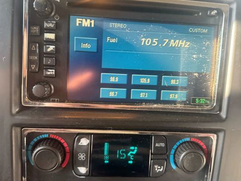 Used 2005 HUMMER H2 w/ Preferred Equipment Group image 12