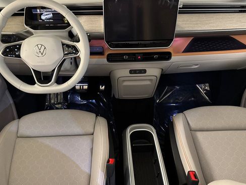 New 2025 Volkswagen ID. Buzz 1st Edition image 12