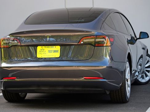 Used 2023 Tesla Model 3 Standard Range RWD image 5