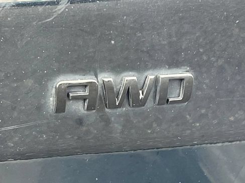 Used 2023 Chevrolet Equinox RS AWD/4WD image 10