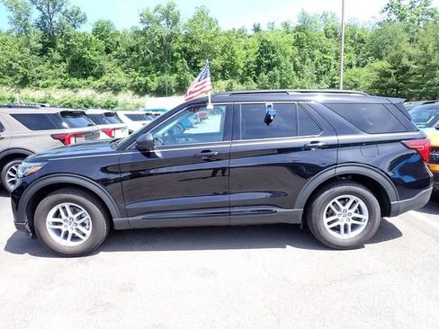 New 2026 Ford Explorer Active AWD/4WD image 2
