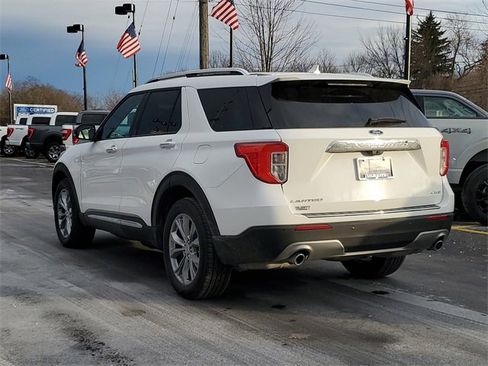 Certified 2023 Ford Explorer Limited w/ Limited Technology Package image 3