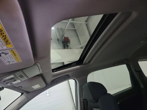 Used 2017 Honda CR-V EX image 24