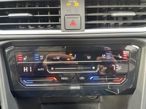 Certified 2025 Volkswagen Taos SEL image 22