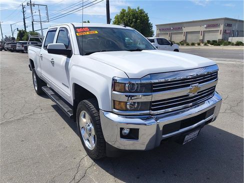 Used 2015 Chevrolet Silverado 2500 LT w/ LT Convenience Package RWD image 3