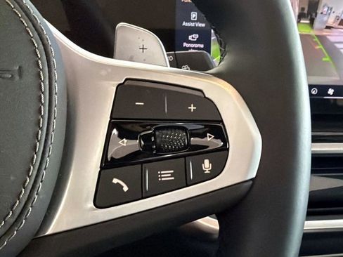 Used 2026 BMW X5 xDrive40i w/ M Sport Package image 28