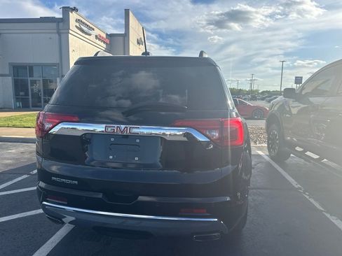 Used 2019 GMC Acadia Denali w/ Technology Package FWD image 6