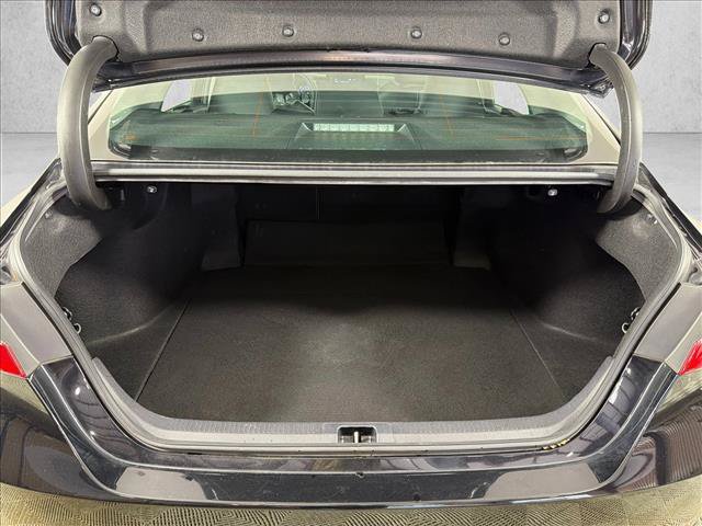 Used 2021 Toyota Camry SE FWD image 18
