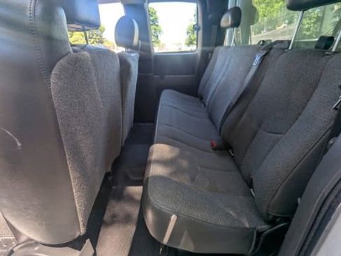 Used 2006 Chevrolet Silverado 1500 W/T RWD image 18