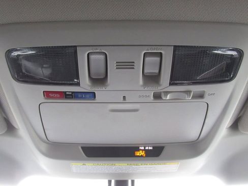 Used 2017 Subaru Outback 2.5i Limited image 28