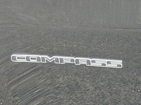 Used 2023 Jeep Compass Limited AWD/4WD image 31