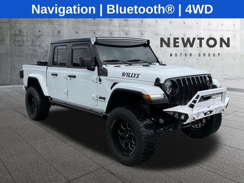 Used 2023 Jeep Gladiator Sport AWD/4WD image 1