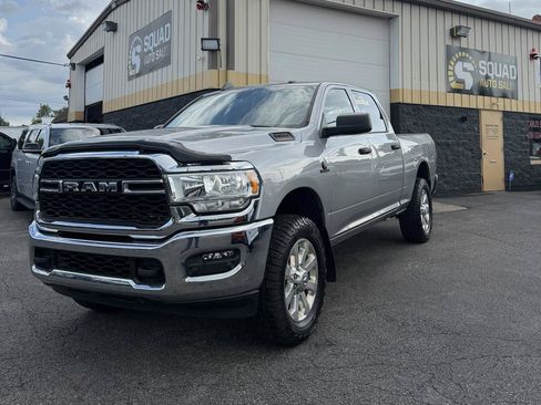 Used 2019 RAM 2500 Tradesman AWD/4WD image 1