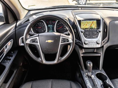 Used 2017 Chevrolet Equinox LT w/ Convenience Package image 11