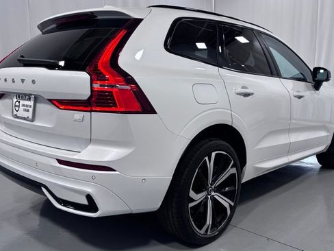 Certified 2024 Volvo XC60 T8 Ultimate AWD/4WD image 6
