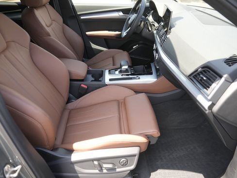 Certified 2025 Audi Q5 2.0T Premium Plus w/ Premium Plus Package image 22