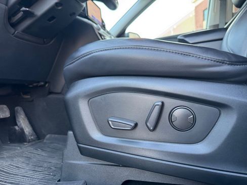 Certified 2021 Ford Explorer XLT w/ Equipment Group 202A image 21