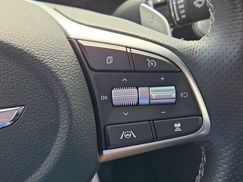 Used 2023 Genesis G70 2.0T RWD image 26